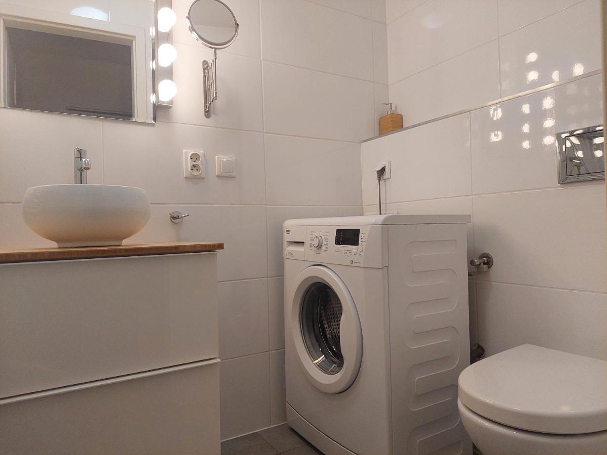 Smolna Happy Apartment Варшава Екстериор снимка